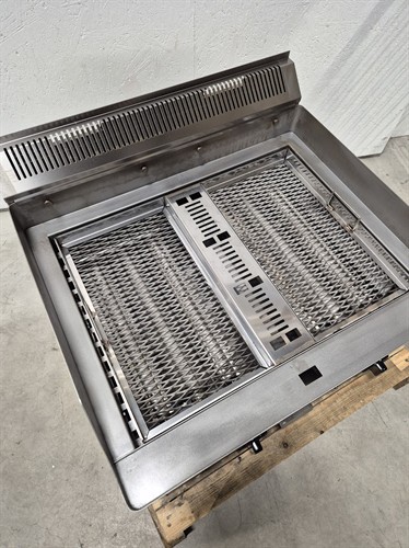 FYND lavastensgrill