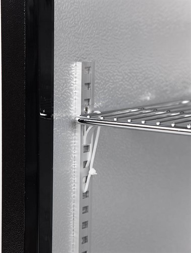 Hyllplan med clips i drickakyl BBC120